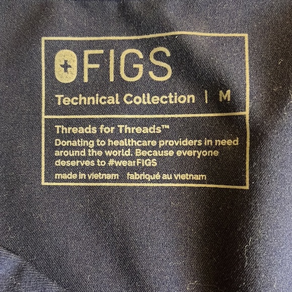 FIGS Dark Blue Scrub Top Medium - Picture 5 of 6